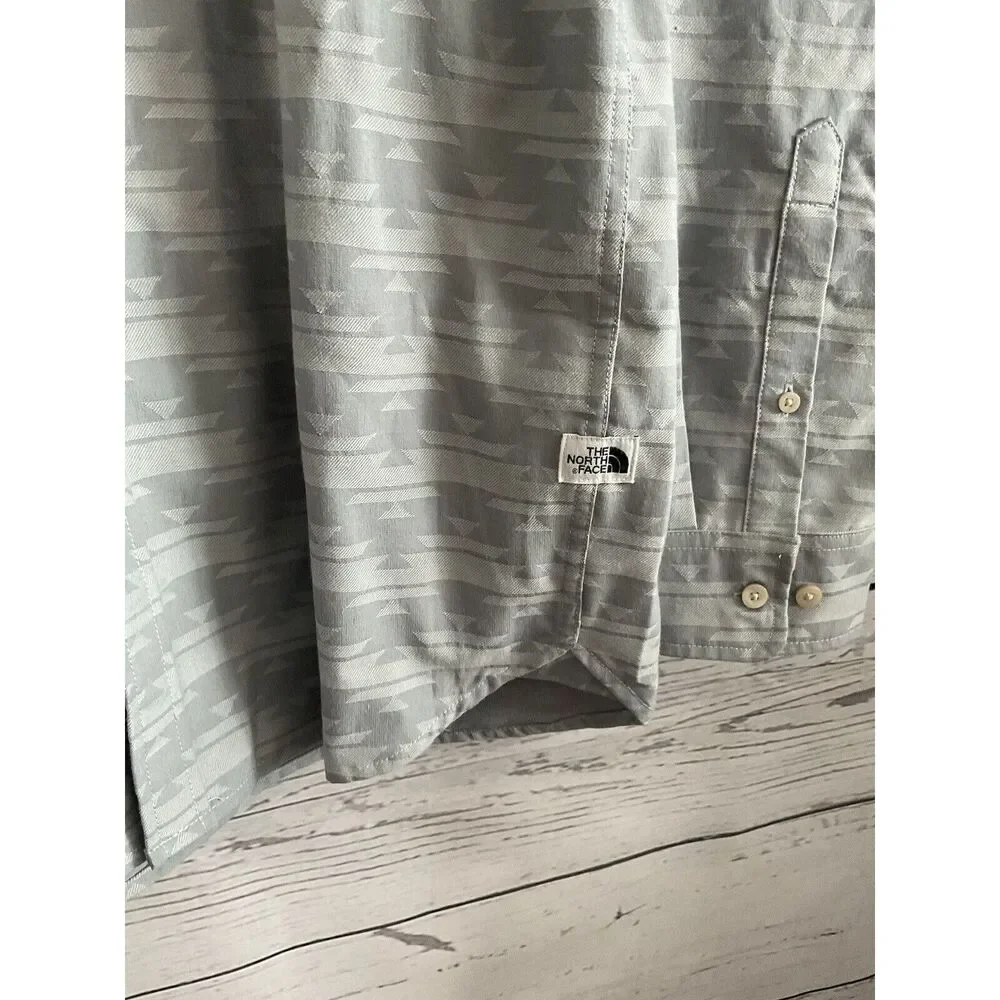 The North Face Long Sleeve Shirt Slate Woven Aztec Retro Button Down Gray Mens L